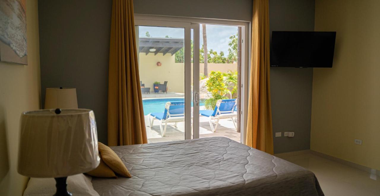 Juanedu Suites Oranjestad Esterno foto