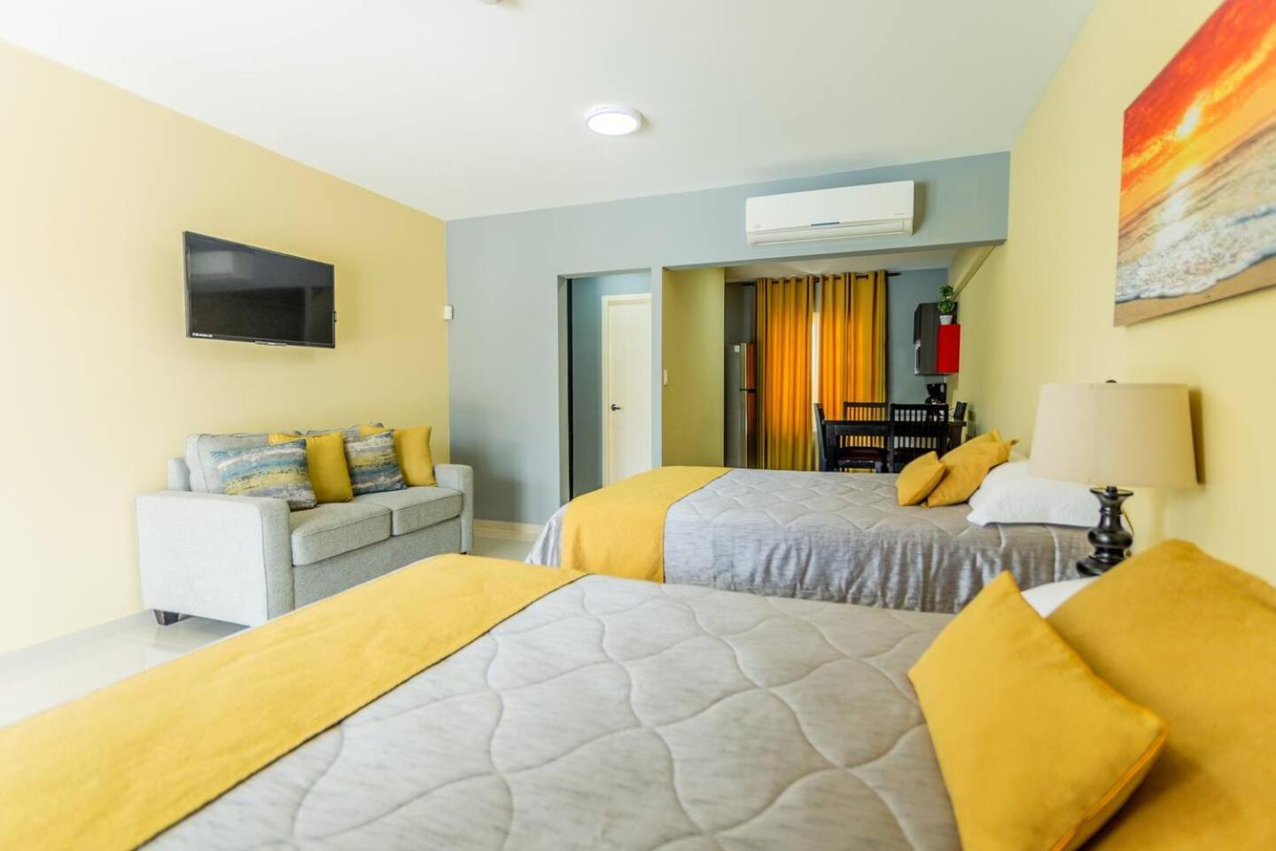 Juanedu Suites Oranjestad Esterno foto